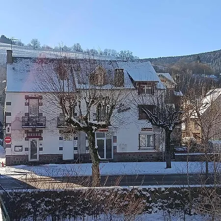 Le Buron Hébergement de vacances La Bourboule